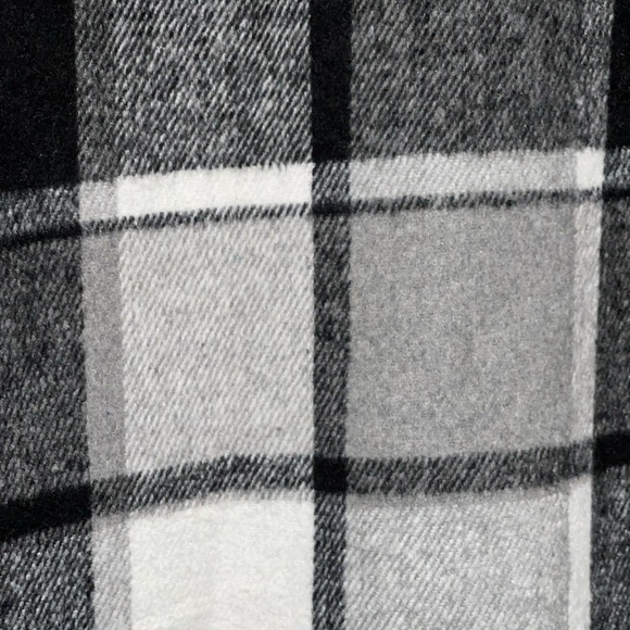 Plaid Shacket - Picture 4 of 9